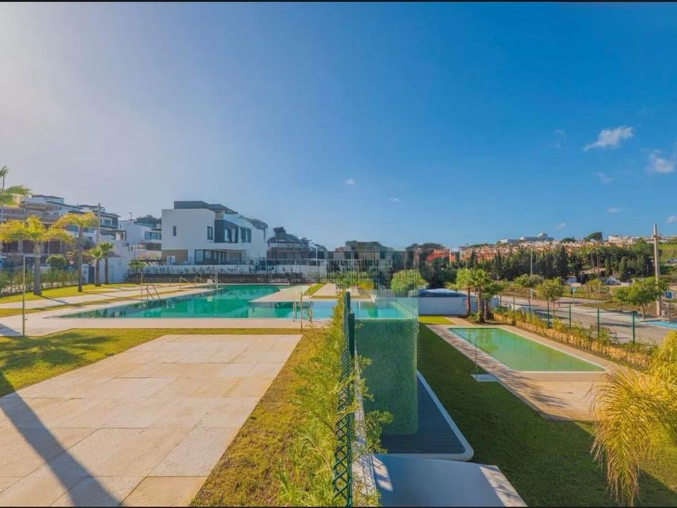 Villa i Estepona, Malaga - foto 1